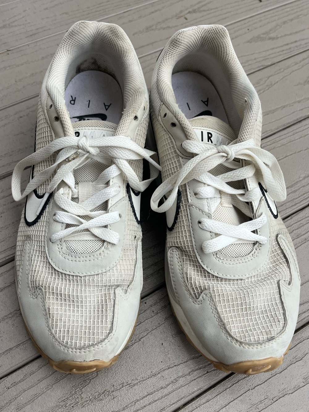 Nike Air Max SC White Gum Sole Sneakers Women’s Size 8 FN6918-100